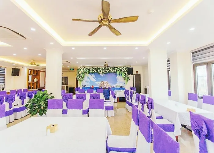 White Crown 4*
