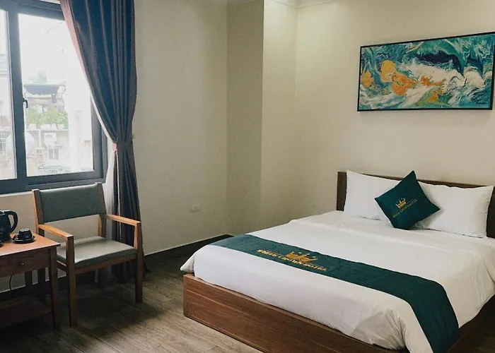 White Crown Hotel Hạ Long