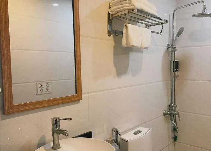 White Crown Hotel 4*