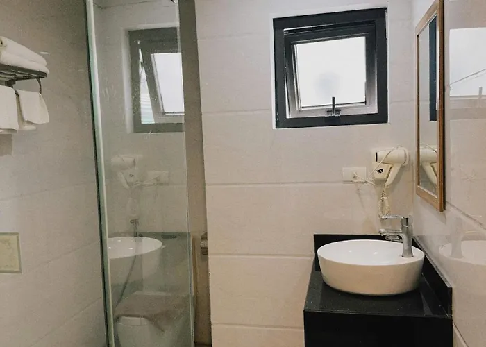 Hotel White Crown 4*